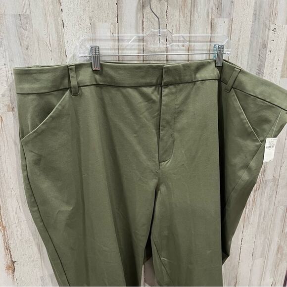 New Old Navy - High Rise Pixie Never Fade Green Ankle Pants Womens Plus 30 FLAW - Picture 4 of 10